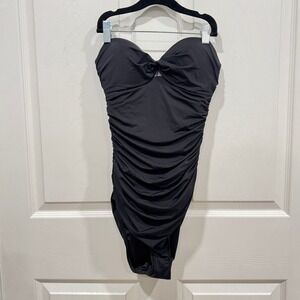 Victoria's Secret Black Strapless Ruched‎ One Piece Swimsuit 6B